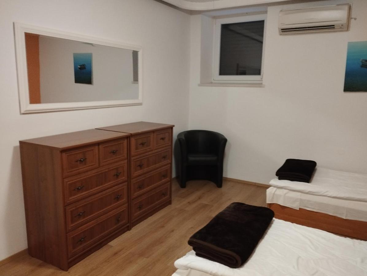 Dck Apartments กอสเตรนา ภายนอก รูปภาพ