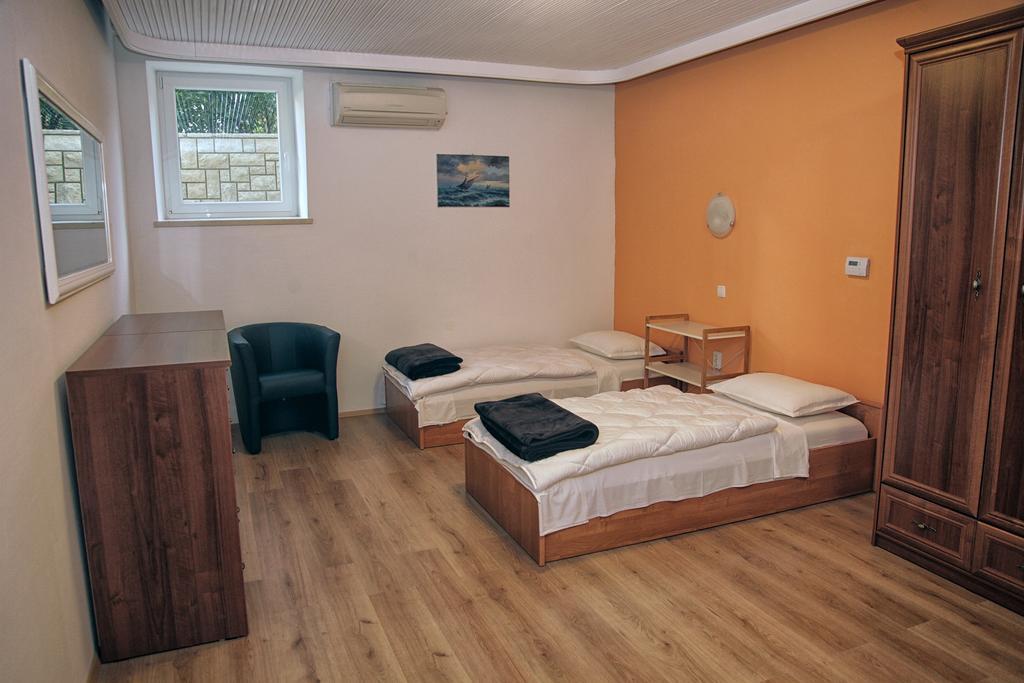 Dck Apartments กอสเตรนา ภายนอก รูปภาพ