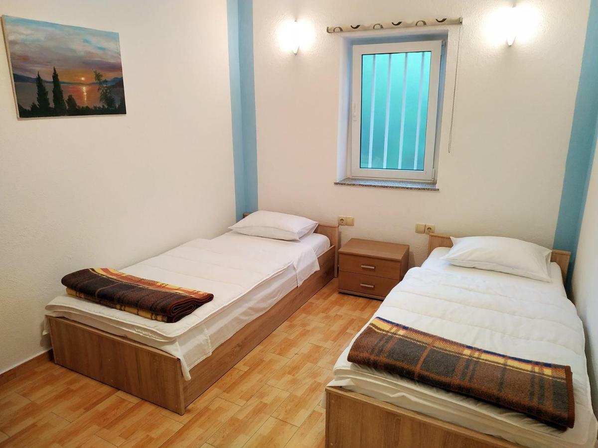 Dck Apartments กอสเตรนา ภายนอก รูปภาพ